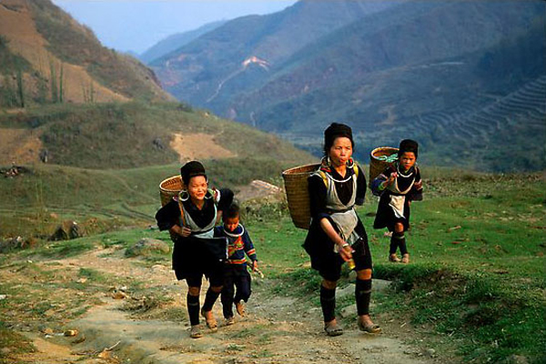 SP2: Tours to Sapa by Bus (2 Days - 1 Night) (Recommended)